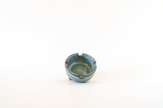 ashtray - rhapsody in blue