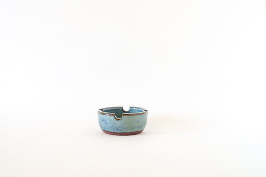 ashtray - rhapsody in blue